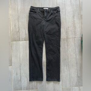 Levi's Women's Black Totally Shaping Straight Leg Jeans